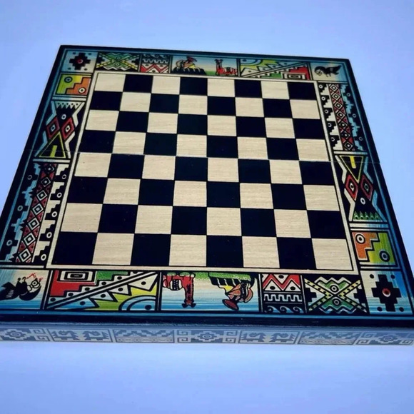 NEW Handcrafted by Artisans in Peru Inca Vs Conquistador Chess Set - Picture 11 of 12